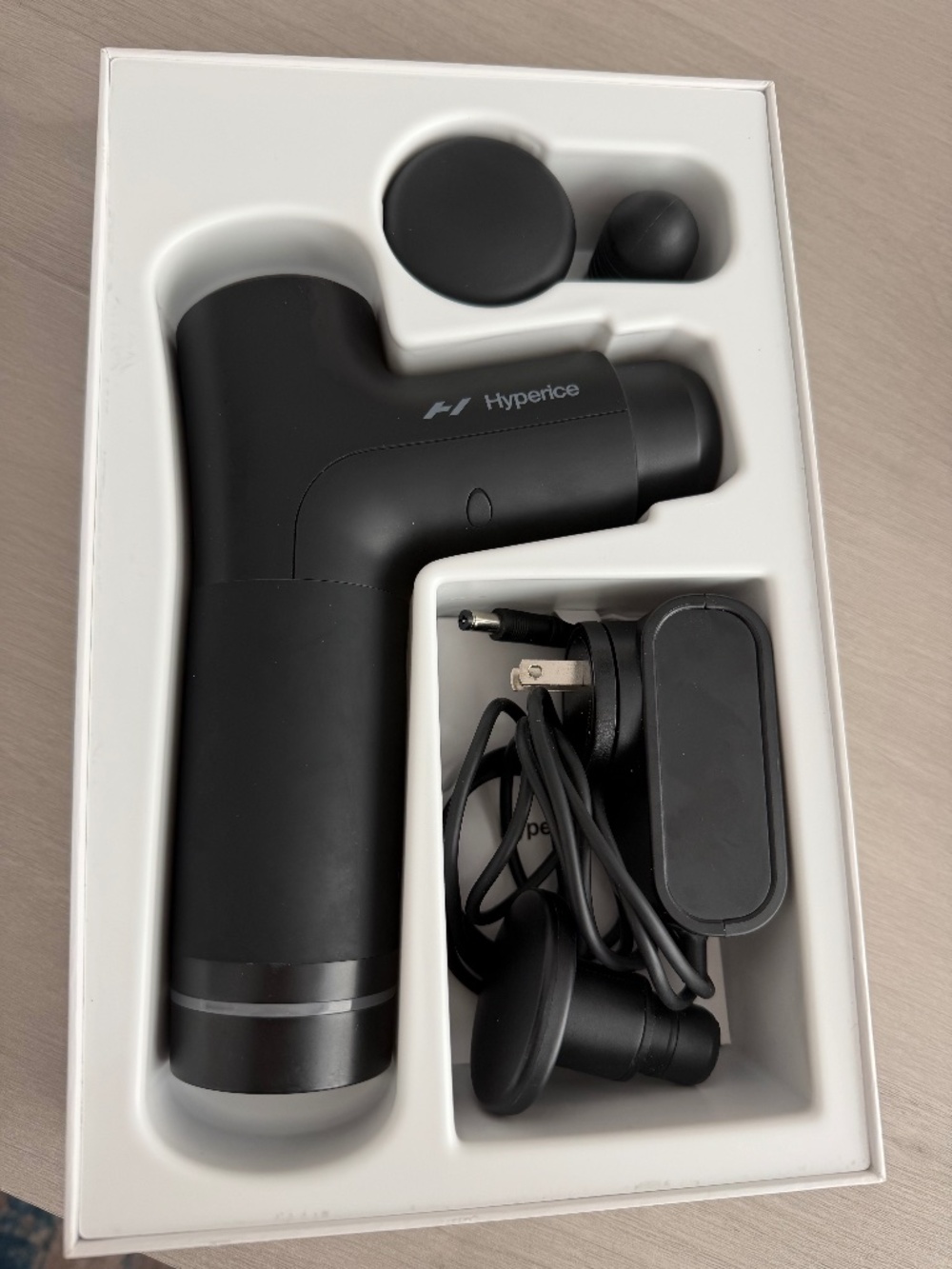 Hyperice Hypervolt GO Massage Gun Model 00010 + 3 Heads Charger Box